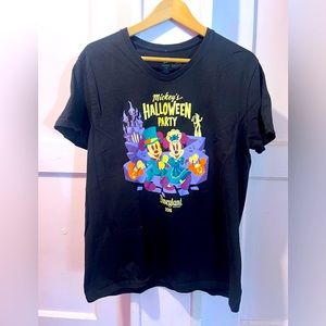 Mickey’s Halloween Party Shirt 2015 - Disneyland - size LARGE